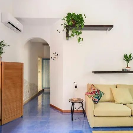 Apartament Bouganville House