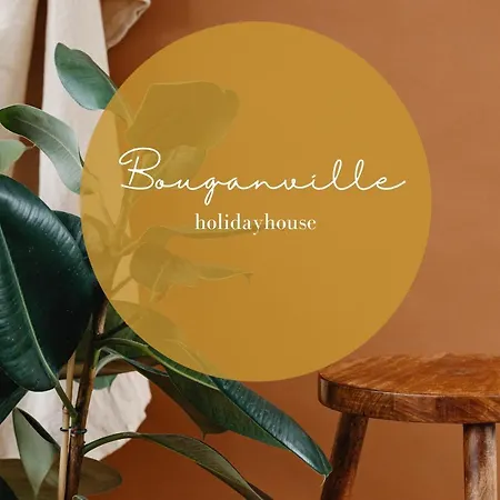 Bouganville House * Neapol